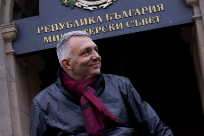 Николай Хаджигенов: Само Борисов и Гешев сънуват кръв и топовни изстрели
